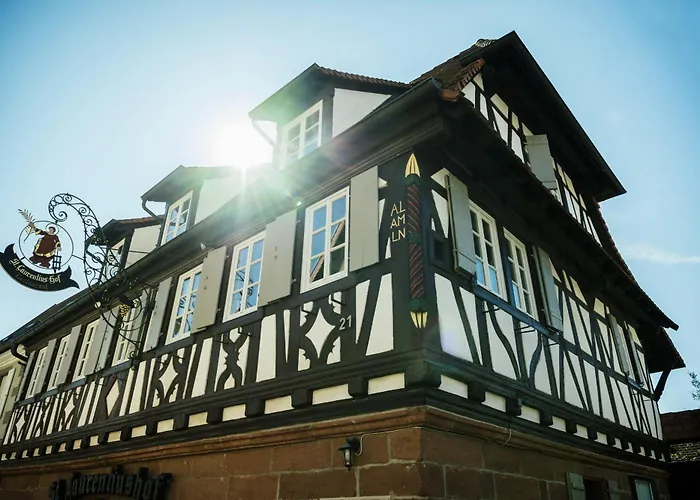 Schockes Laurentiushof Отель Birkweiler